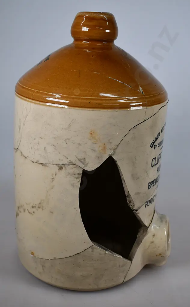 THOMAS WESTPORT STONE JAR, RESTORERS PIECE Image 1++