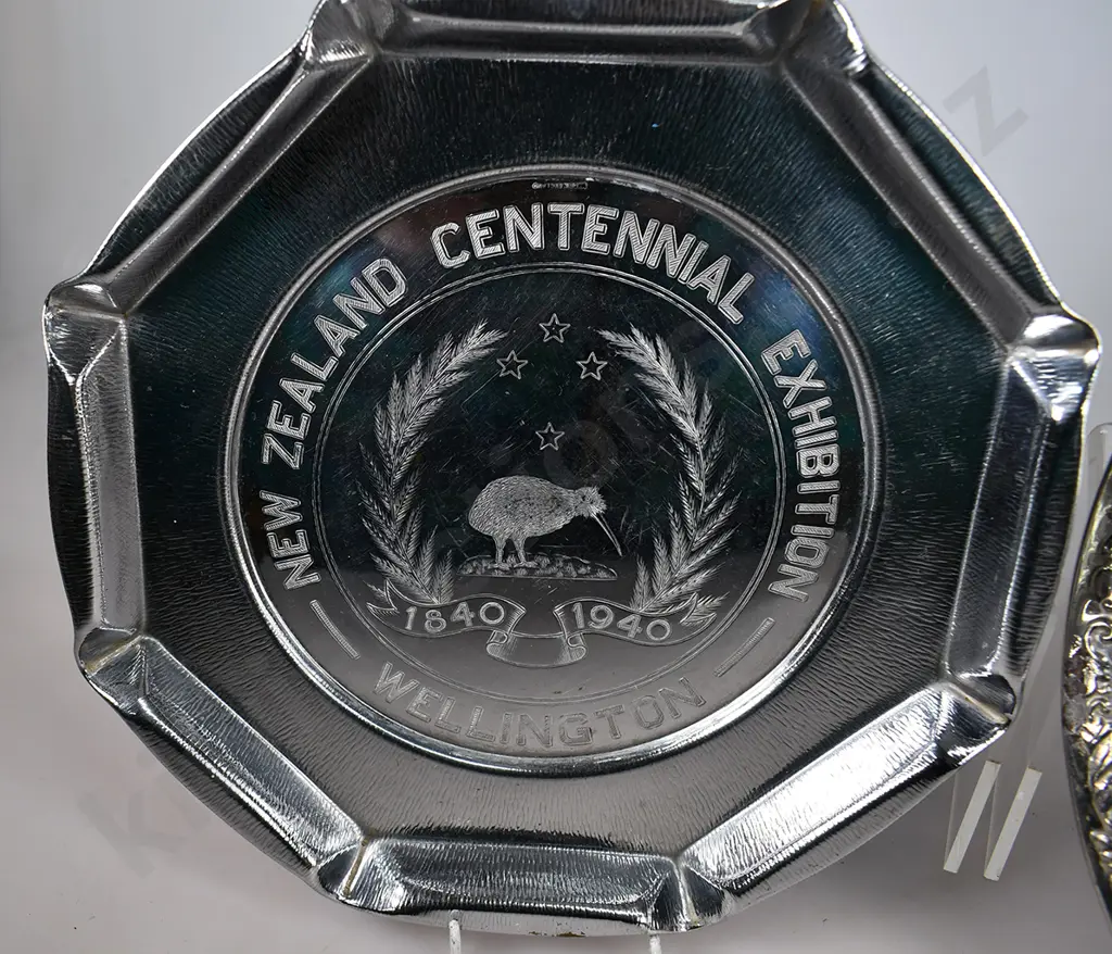 NEW ZEALAND EXHIBITION CHROME TRAYS Image 1++