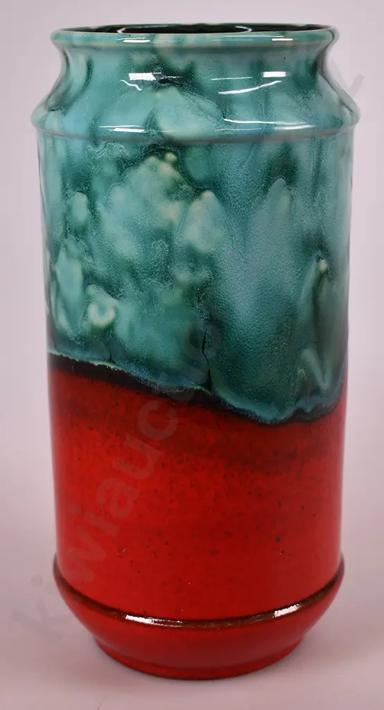 GERMAN POTTERY VASE Image 1++