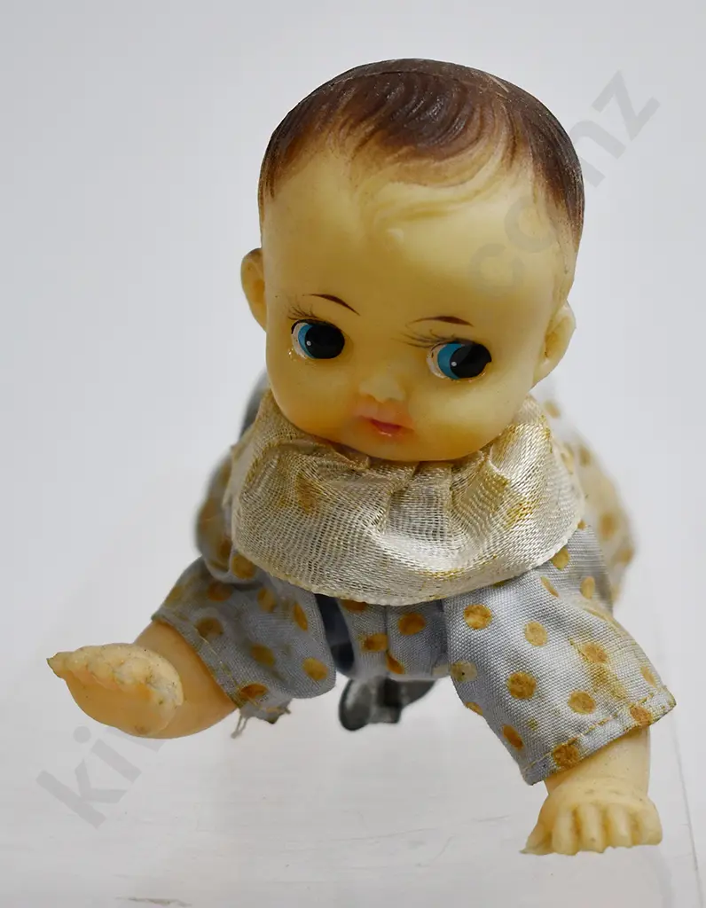 2 DOLL FIGURES Image 1++
