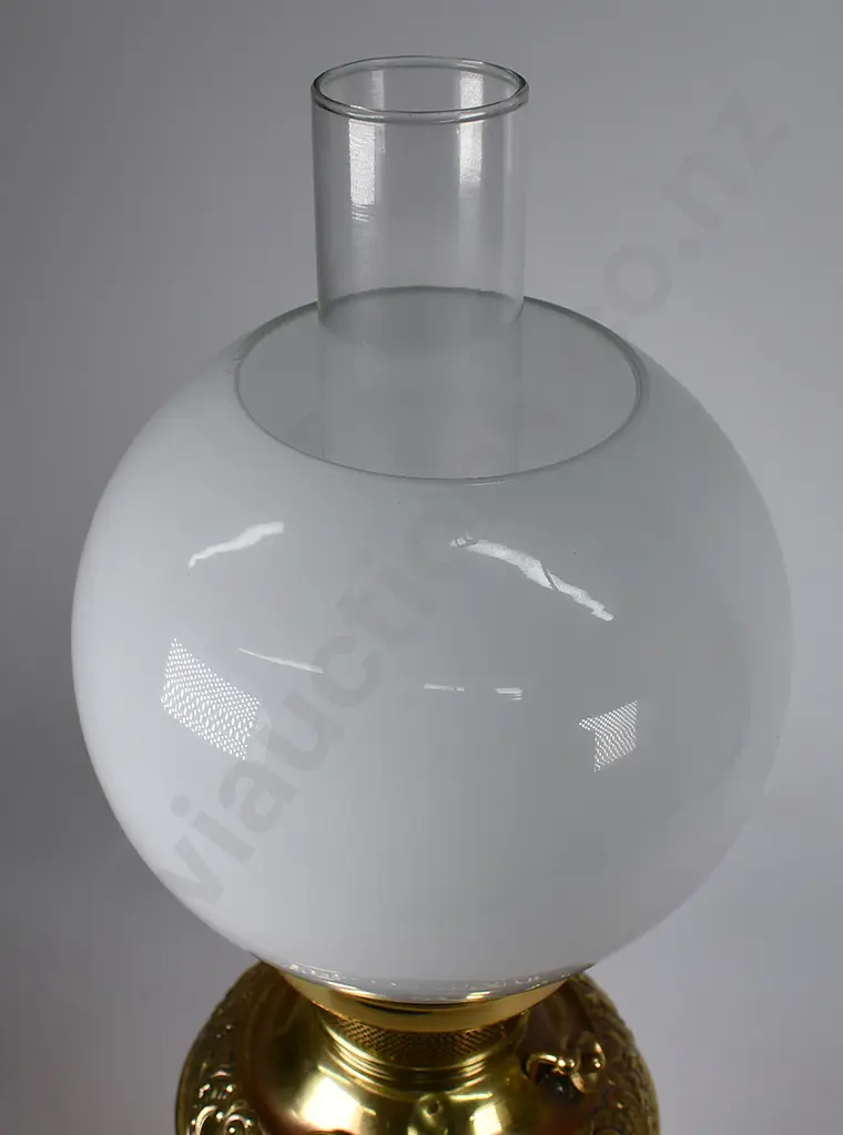 MILLER BRASS & GLASS KEROSENE LAMP Image 1++