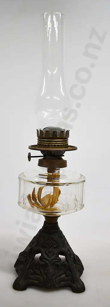CAST IRON & GLASS FUEL LAMP Image 1++