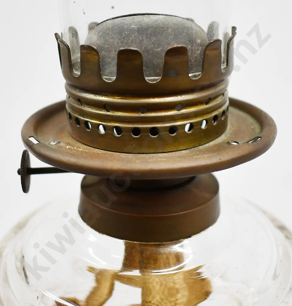 CAST IRON & GLASS FUEL LAMP Image 1++