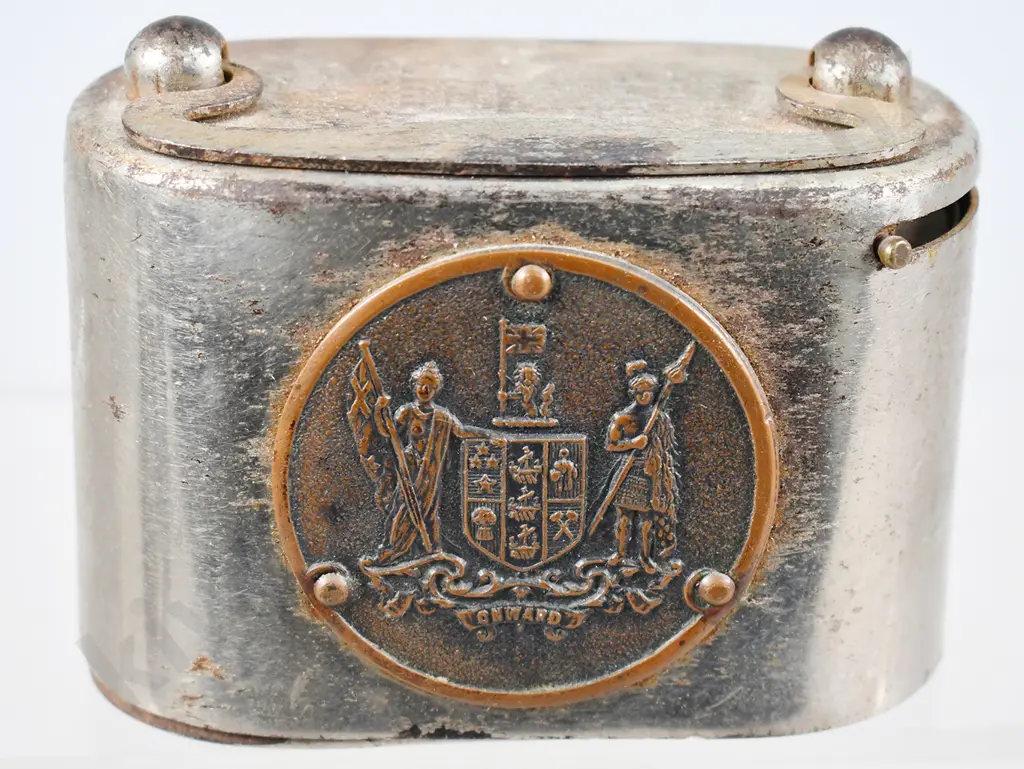 ASSORTED VINTAGE ITEMS Image 1++