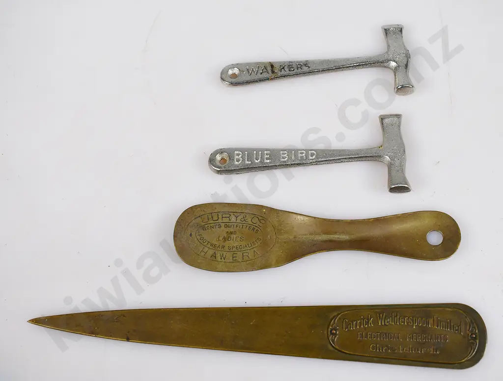 ASSORTED VINTAGE ITEMS Image 1++