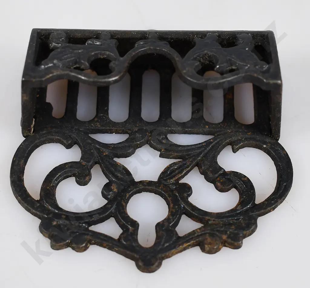 CAST IRON WALL MOUNTED MATCH HOLDERS Image 1++