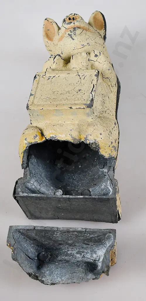 CAST METAL PIGGY BANK Image 1++