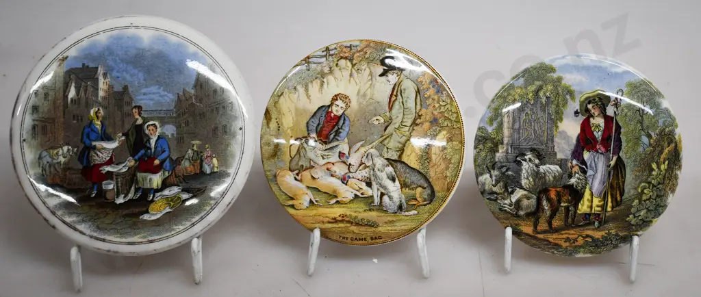 PRATT WARE POT LIDS Image 1++