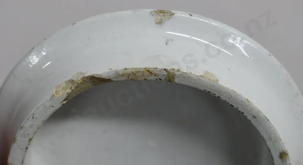 ENGLISH POT LIDS Image 1++