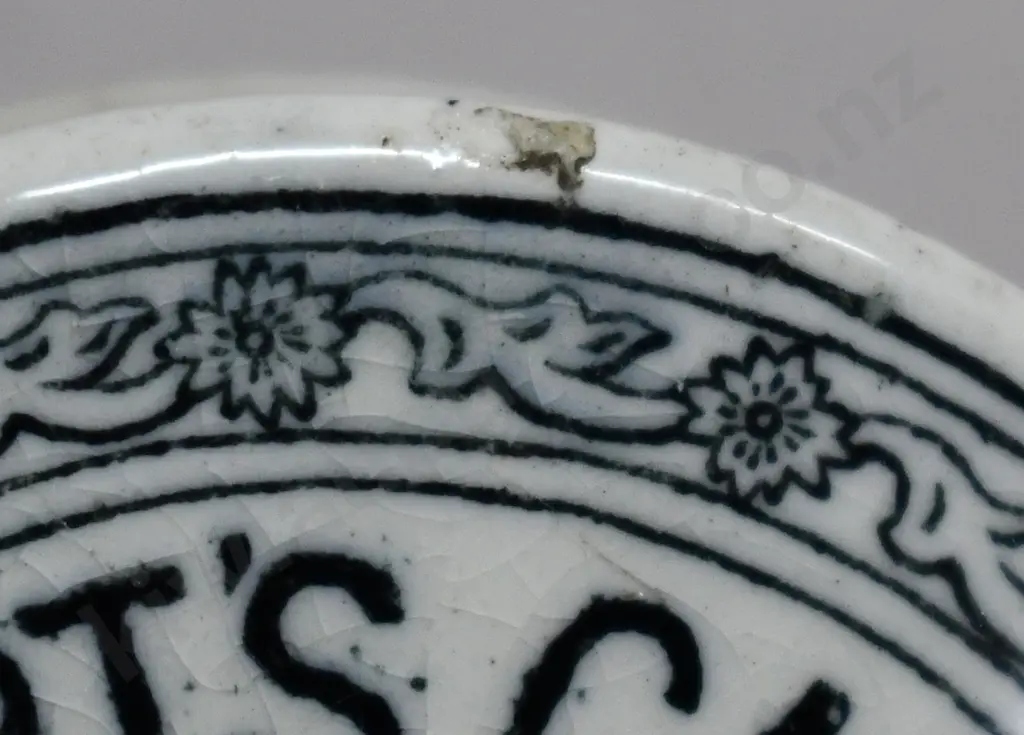 ENGLISH POT LIDS Image 1++