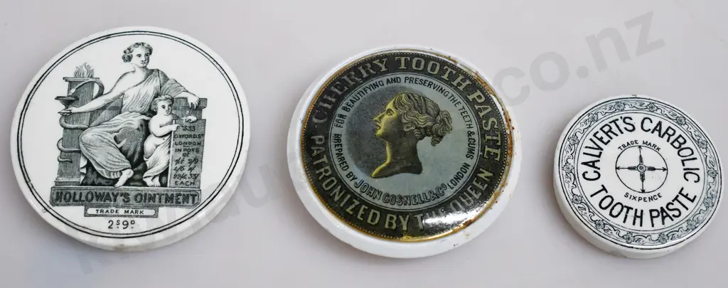 ENGLISH POT LIDS Image 1++
