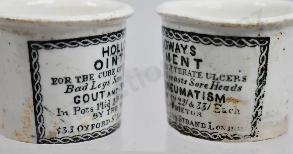 HOLLOWAY'S OINTMENT POTS Image 1++