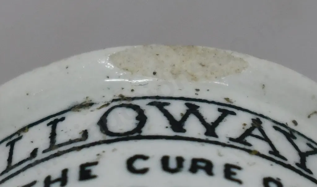 HOLLOWAY'S OINTMENT POTS Image 1++