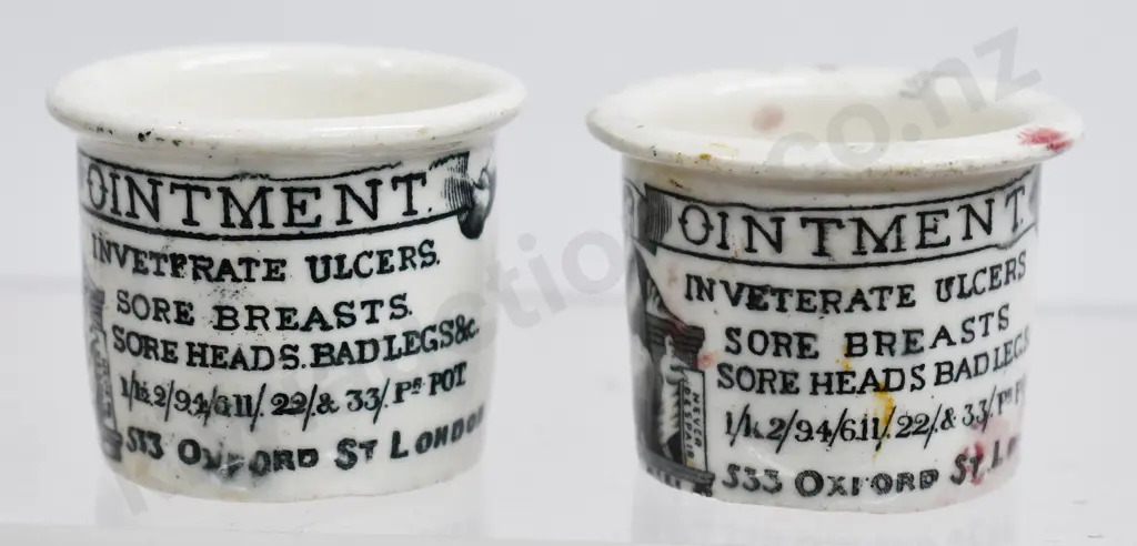 CREME LUCULLUS POT, MAW SON & THOMSON POT LID, HOLLOWAY'S OINTMENT POT, Image 1++