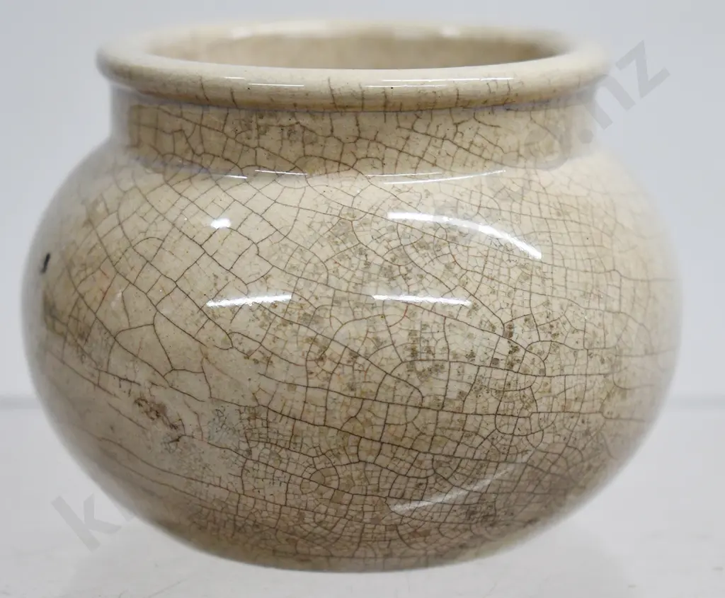 CREME LUCULLUS POT, MAW SON & THOMSON POT LID, HOLLOWAY'S OINTMENT POT, Image 1++
