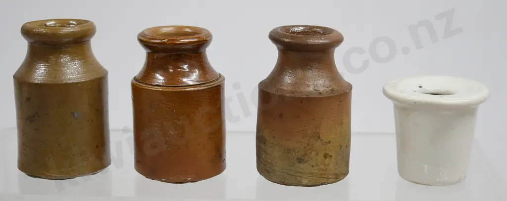 STONEWARE MINIATURE BLACKENING POTS, INKWELL Image 1++