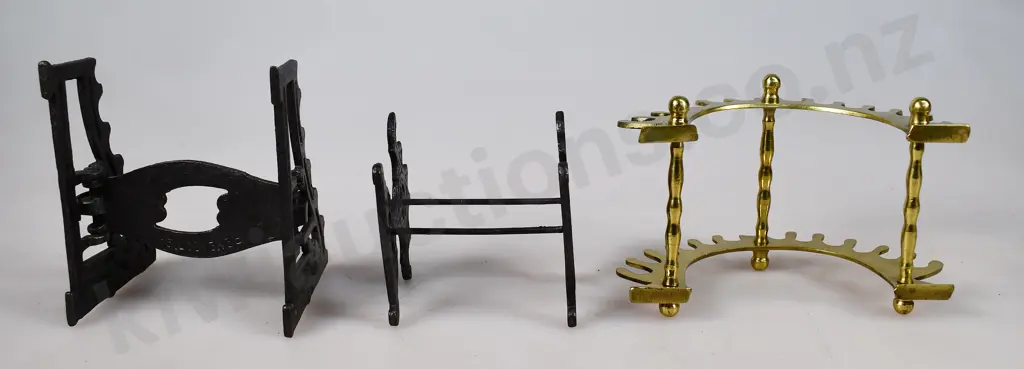 VINTAGE PEN RESTS Image 1++