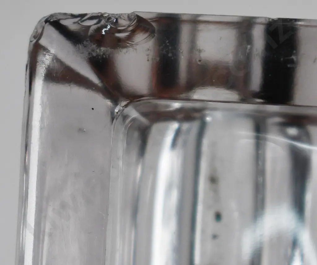 GLASS PEN HOLDERS/PAPERWEIGHTS Image 1++