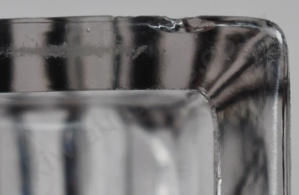 GLASS PEN HOLDERS/PAPERWEIGHTS Image 1++