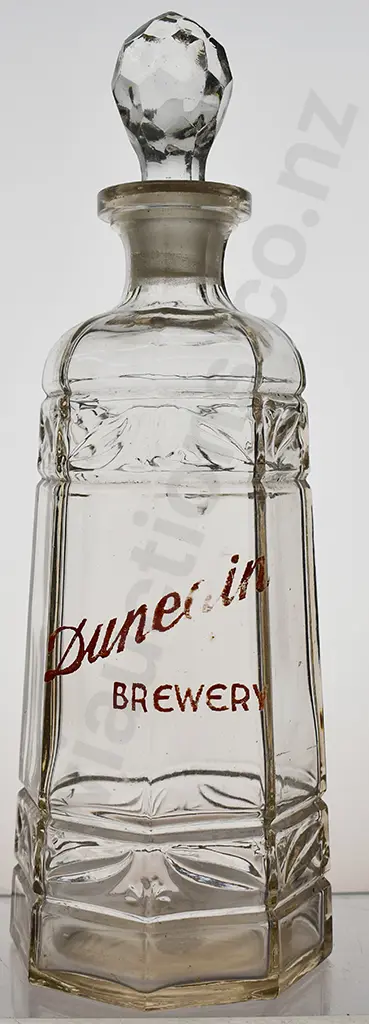 DUNEDIN BREWERY GLASS DECANTER Image 1++