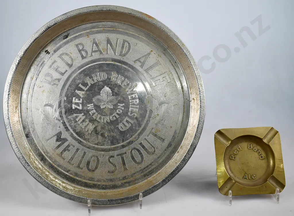 RED BRAND DRINKS TRAY, ASHTRAY Image 1++