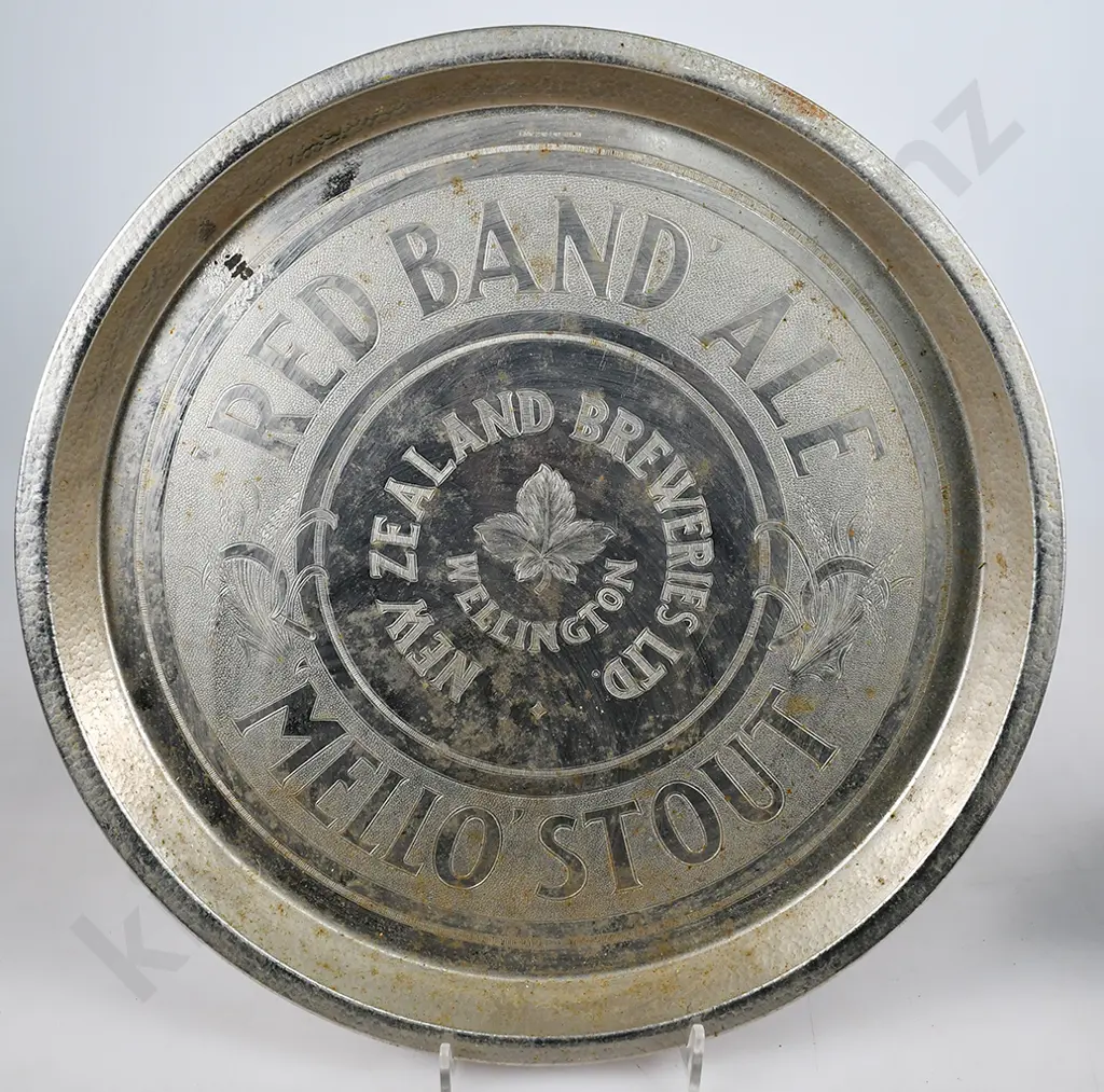 RED BRAND DRINKS TRAY, ASHTRAY Image 1++