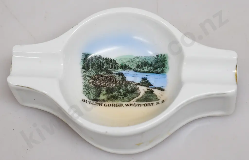 SOUVENIR WARE CHINA, WESTPORT Image 1++