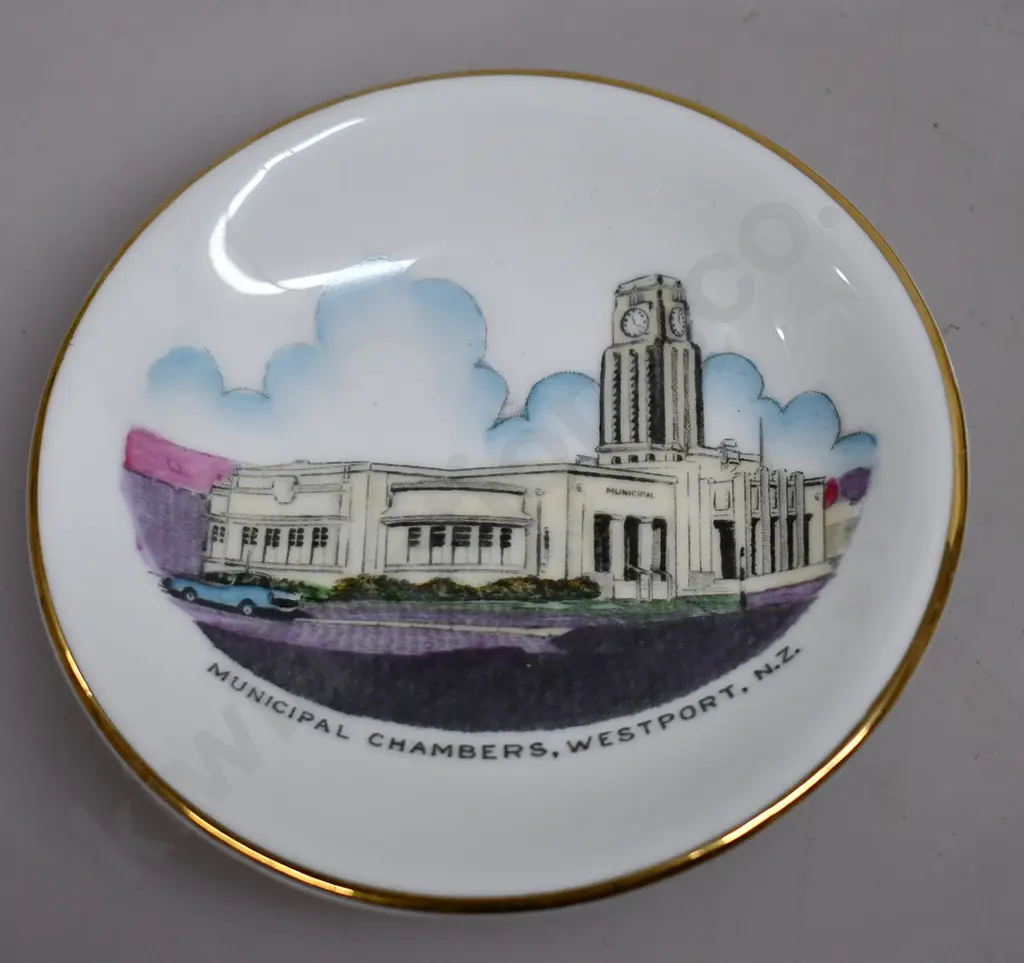SOUVENIR WARE CHINA, MUNICIPAL CHAMBERS WESTPORT Image 1++