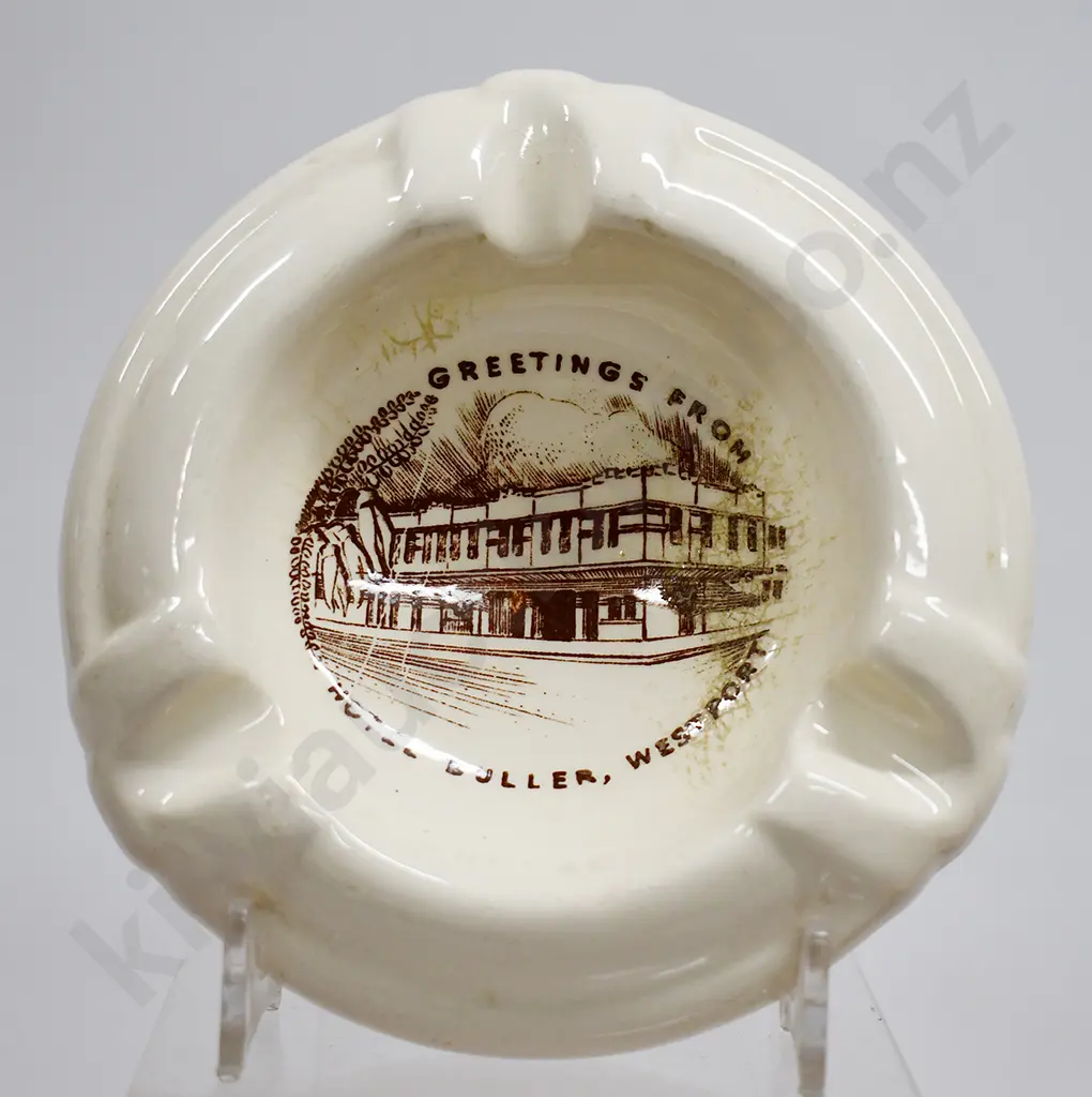 SOUVENIR CROWN LYNN WARE CHINA, HOTEL BULLER WESTPORT Image 1++