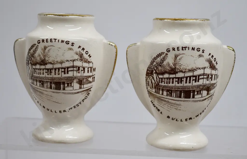 SOUVENIR CROWN LYNN WARE CHINA, HOTEL BULLER WESTPORT Image 1++
