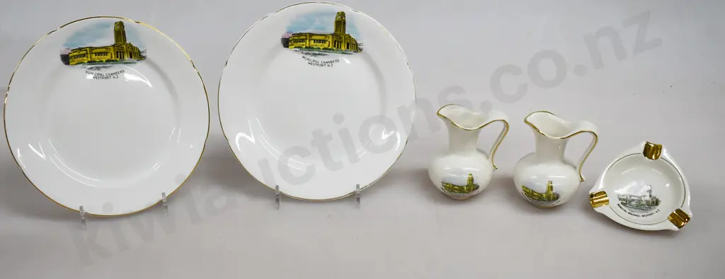 SOUVENIR WARE CHINA, MUNICIPAL CHAMBERS WESTPORT Image 1++