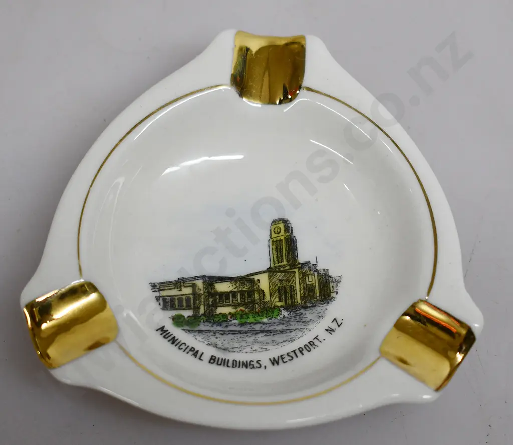 SOUVENIR WARE CHINA, MUNICIPAL CHAMBERS WESTPORT Image 1++