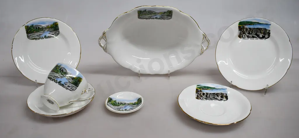 SOUVENIR WARE CHINA, BULLER RIVER MURCHISON & PUNAKAIKI ROCKS. Image 1++