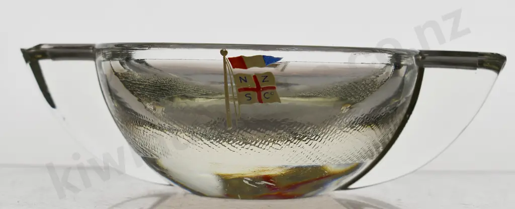 NEW ZEAAND SHIPPING CO GLASS ASHTRAY Image 1++
