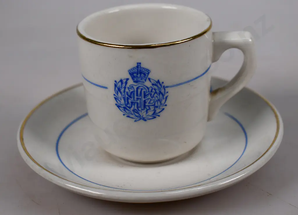 CROWN LYNN ROYAL NEW ZEALAND AIR FORCE CUP & SAUCER Image 1++