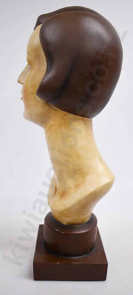 WOMANS MANNEQUIN BUST Image 1++