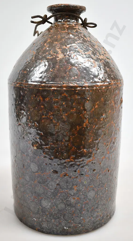 LUKE ADAMS STONE JAR Image 1++