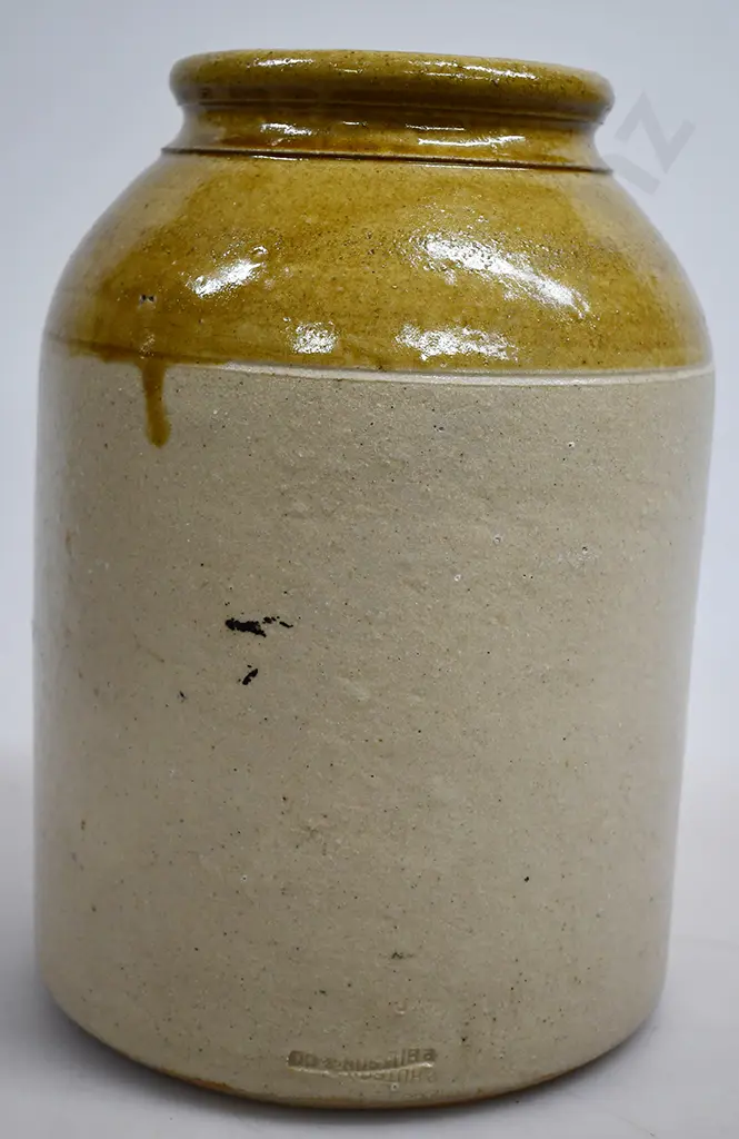 HUTSON STORAGE CROCK Image 1++