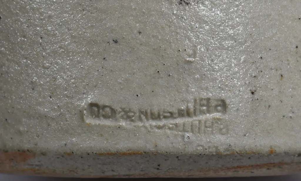 HUTSON STORAGE CROCK Image 1++
