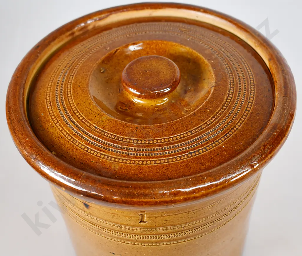 LUKE ADAMS LIDDED STORAGE CROCK, 1 GALLON SIZE Image 1++