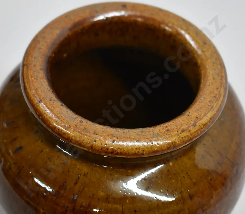 LUKE ADAMS WIDE MOUTH CROCK Image 1++