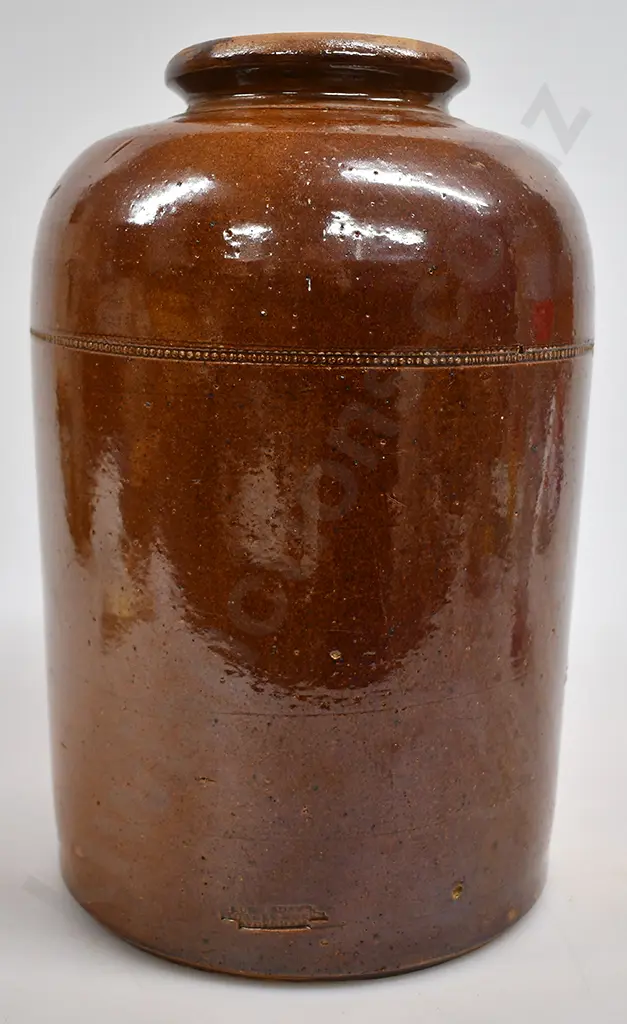 LUKE ADAMS WIDE MOUTH CROCK Image 1++