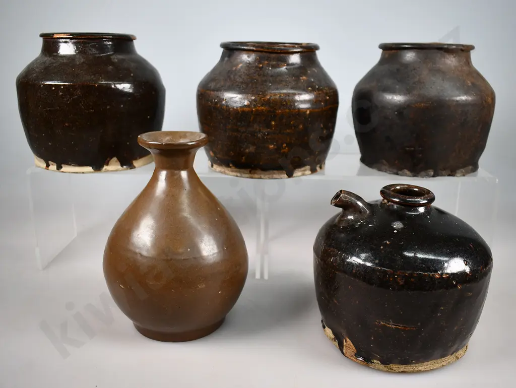 ASSORTED CHINESE, FOOD POTS, SOY SAUCE, TIGER WHISKY Image 1++