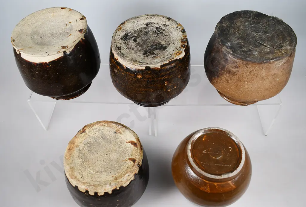 ASSORTED CHINESE, FOOD POTS, SOY SAUCE, TIGER WHISKY Image 1++