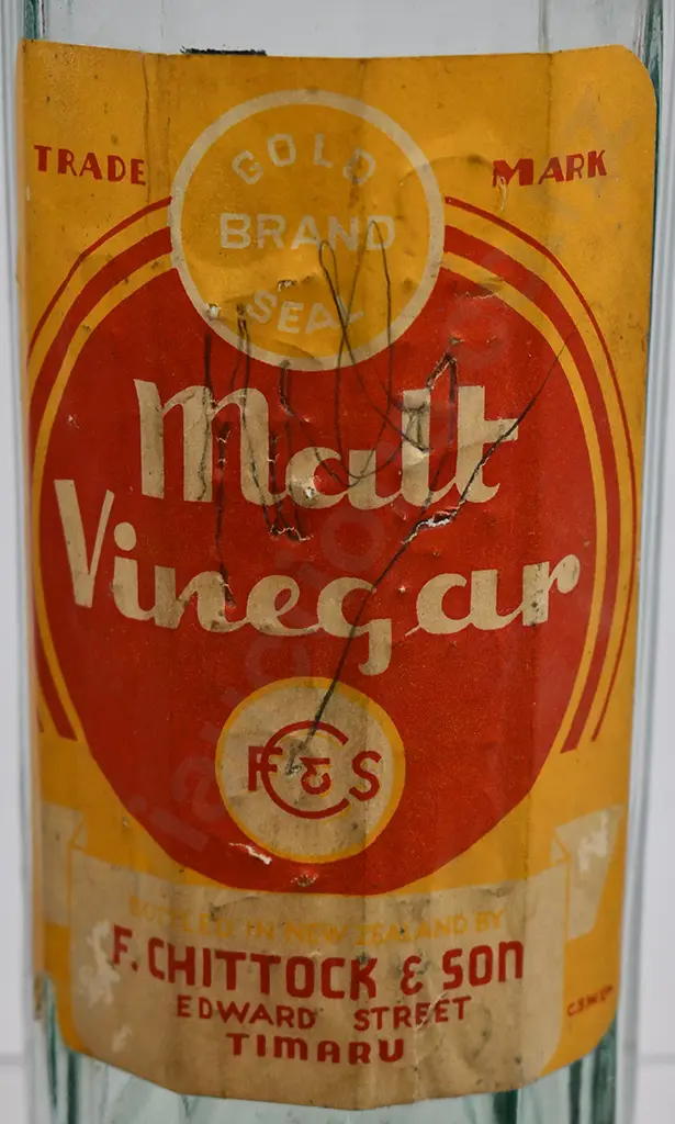 CHITTOCK TIMARU LABELED MALT VINEGAR Image 1++