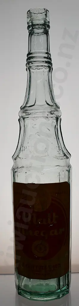 CHITTOCK TIMARU LABELED MALT VINEGAR Image 1++