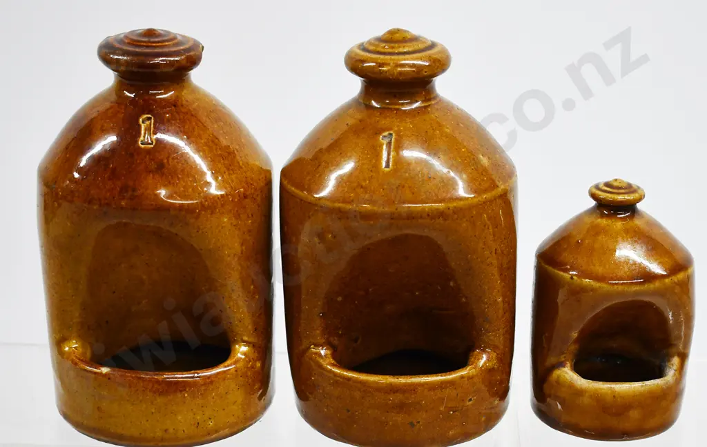 LUKE ADAMS & STOURWARE BIRD FEEDERS Image 1++