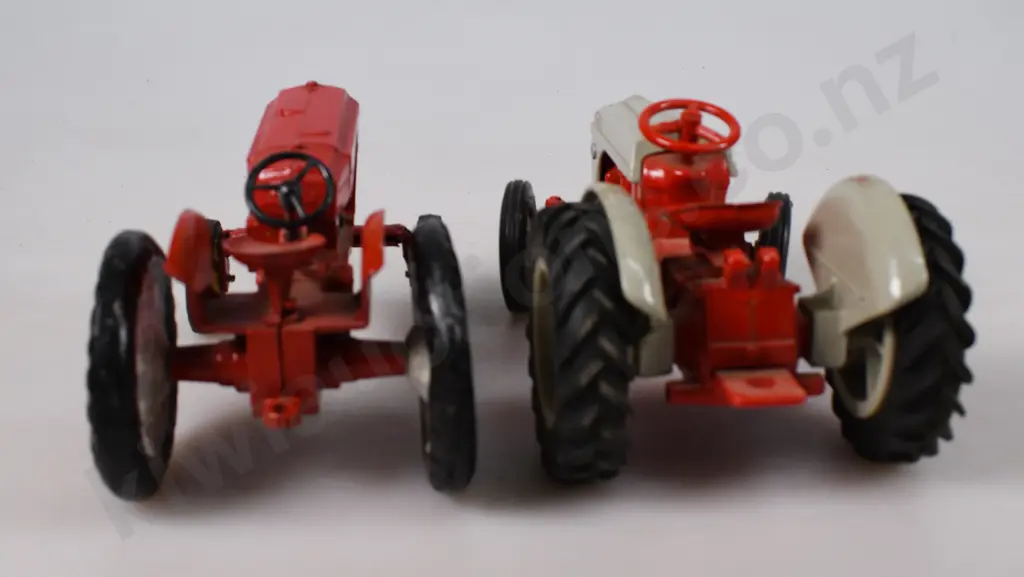 DIECAST TRACTORS Image 1++