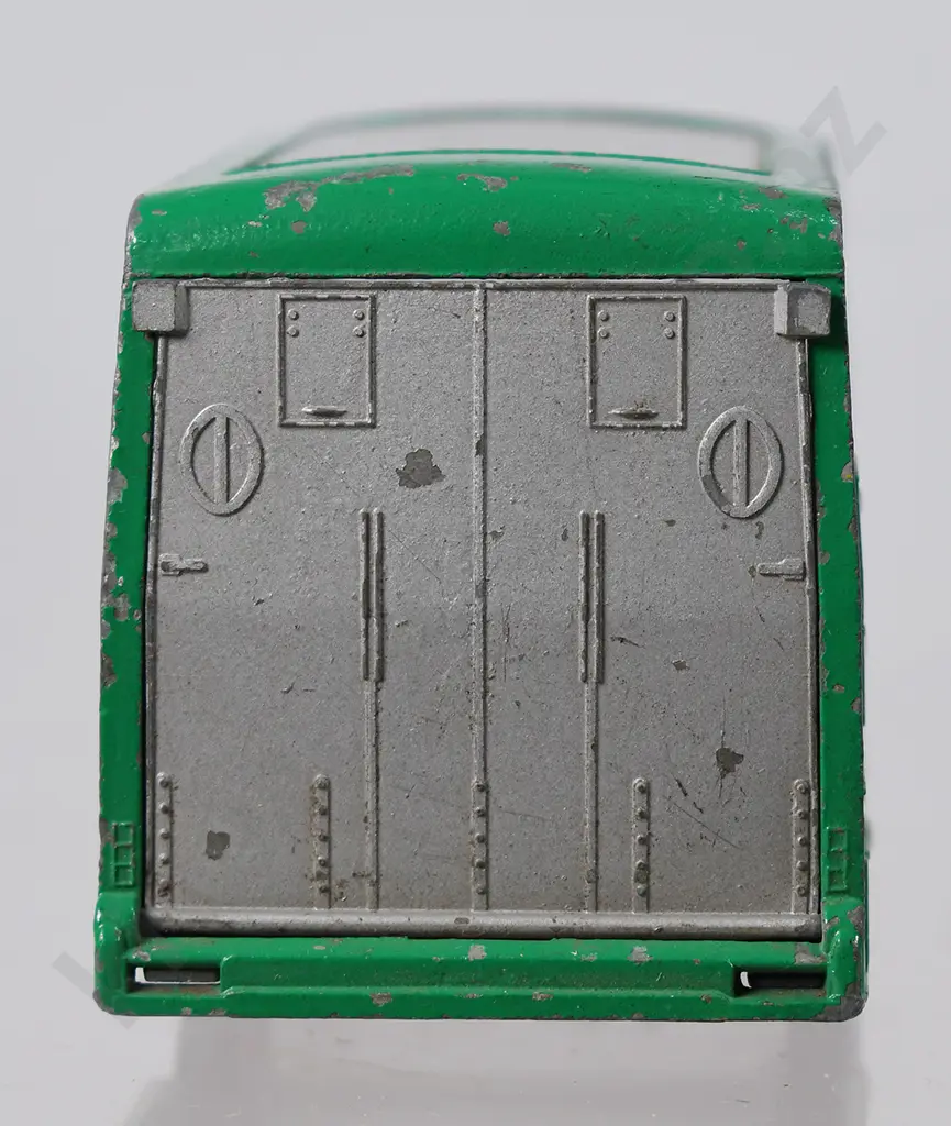 MATCHBOX M-6 RACING CAR TRANSPORTER Image 1++
