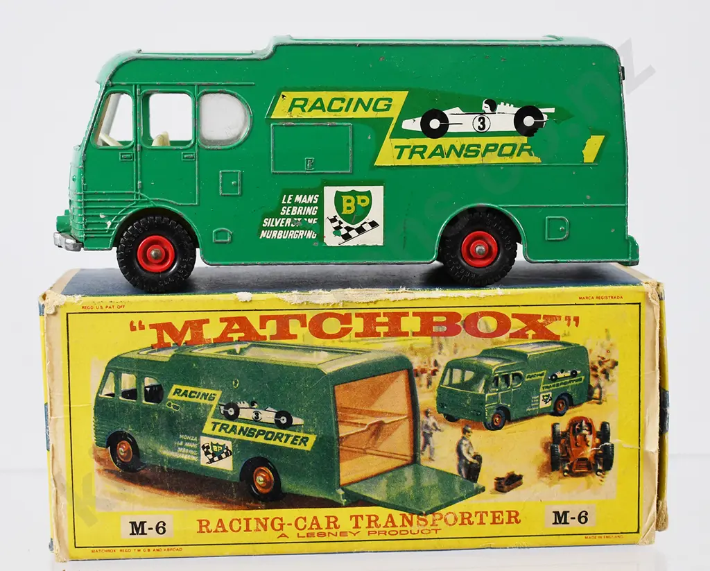 MATCHBOX M-6 RACING CAR TRANSPORTER Image 1++